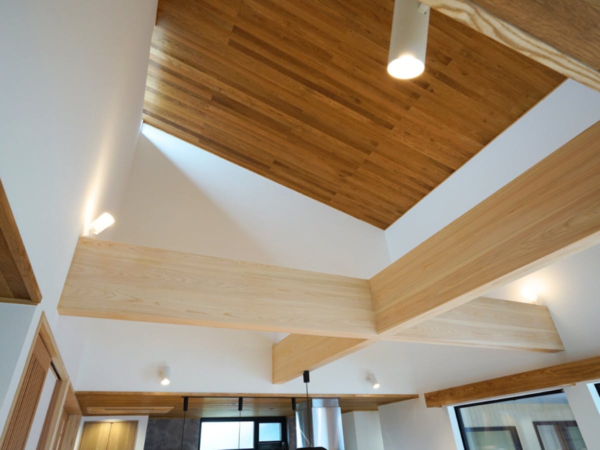 リビング　天井　オーク