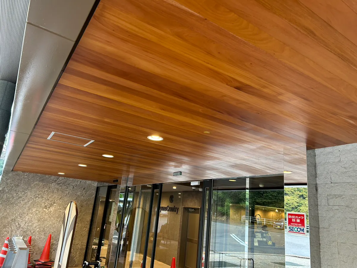 マホガニー羽目板