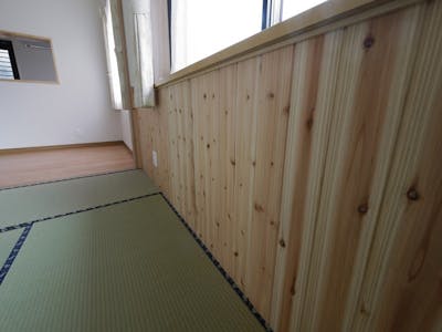【個人住宅　柳杉/自然な風合いと、畳の組み合わせがマッチしていて、明るい空間になりましたね。】