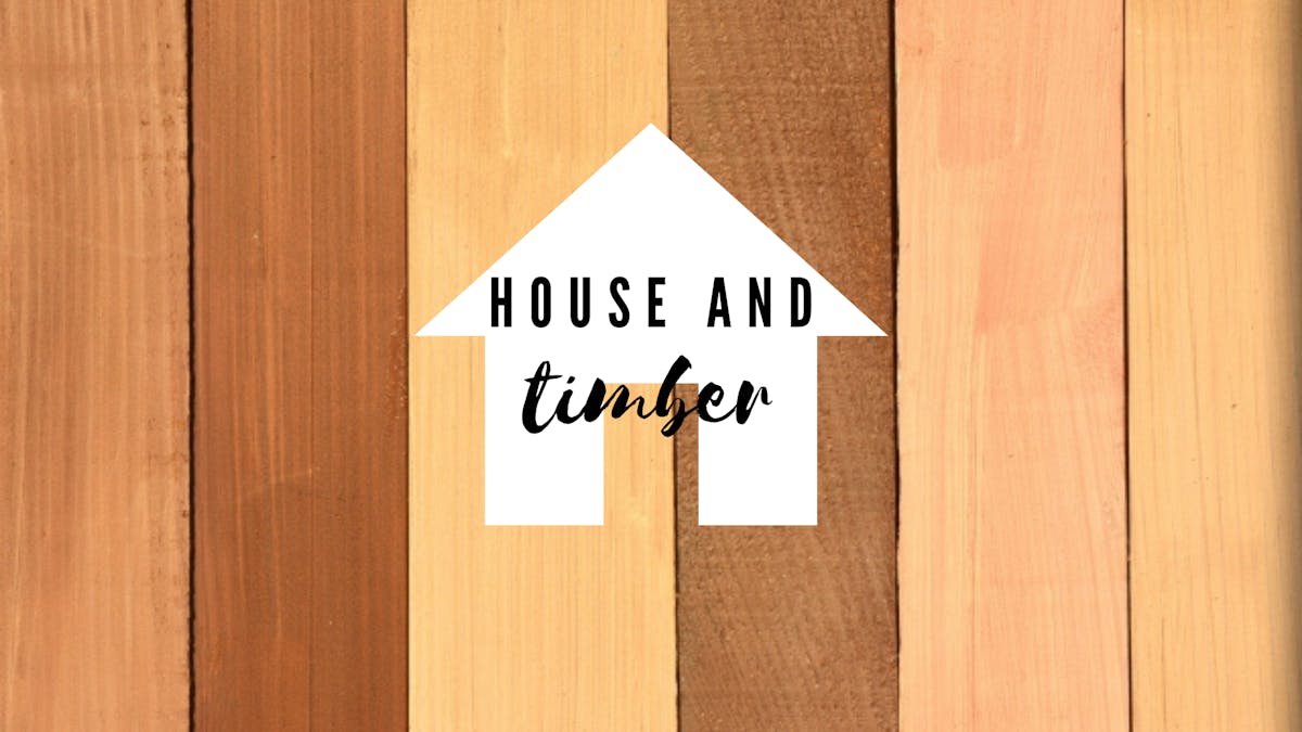 家と木材