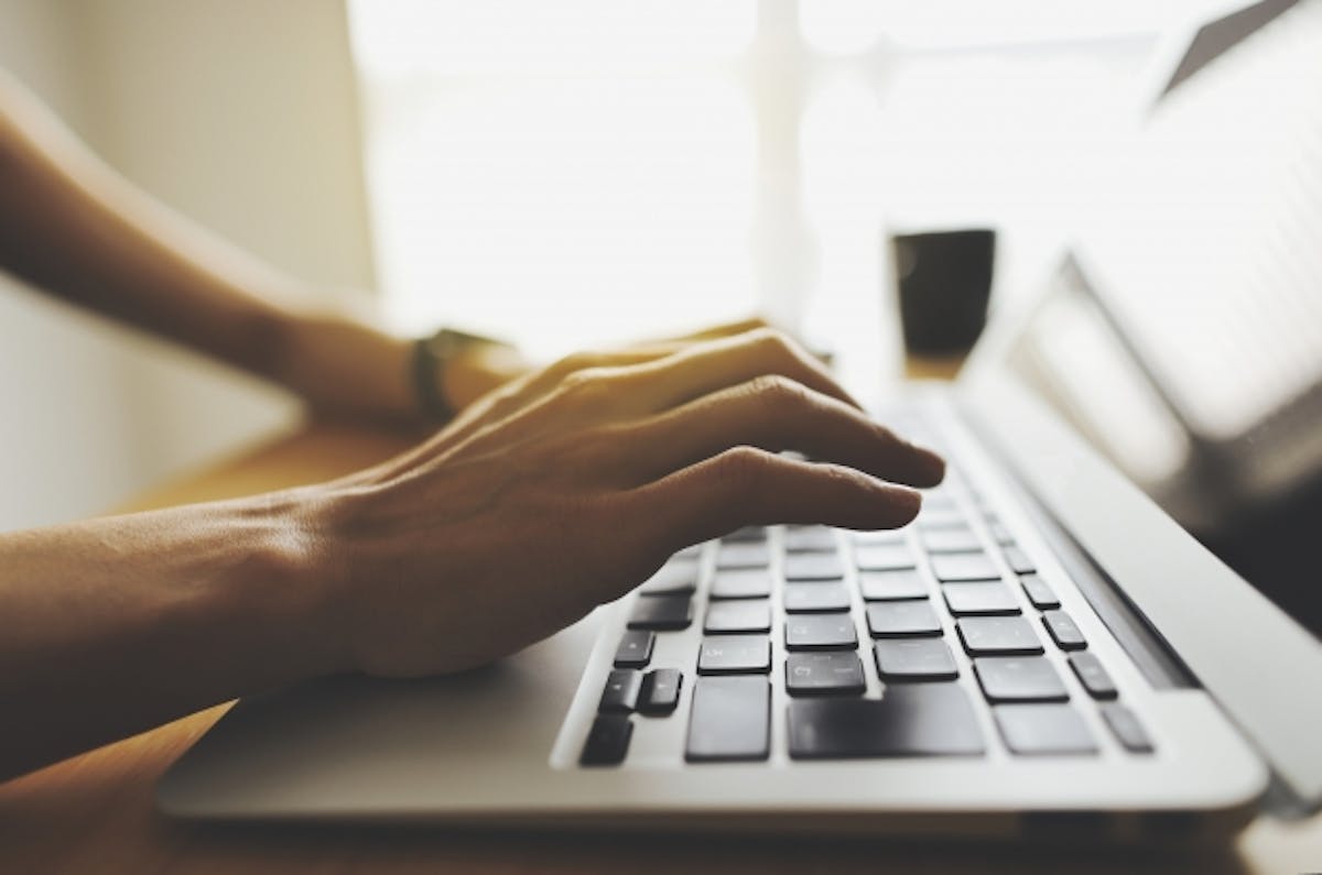 リモートワーク_自宅