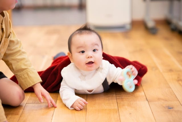 無垢フローリング 子供